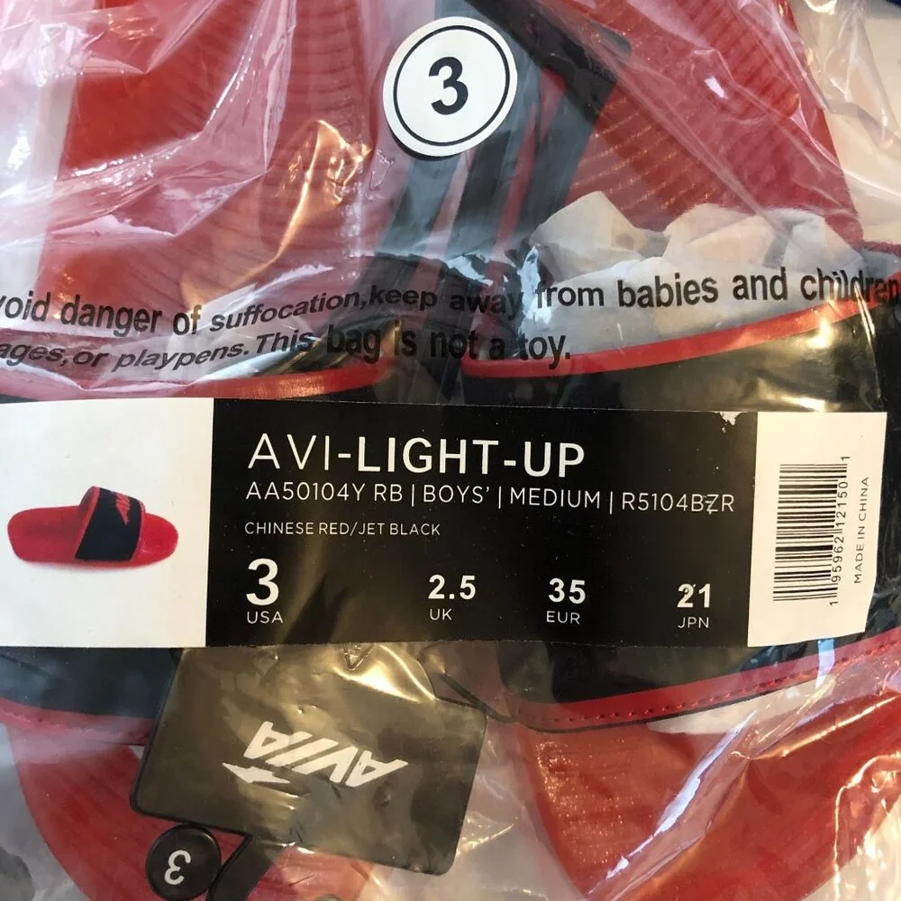 Avia Boys Avi-Light Up Sandals Slides Logo Black Red 3